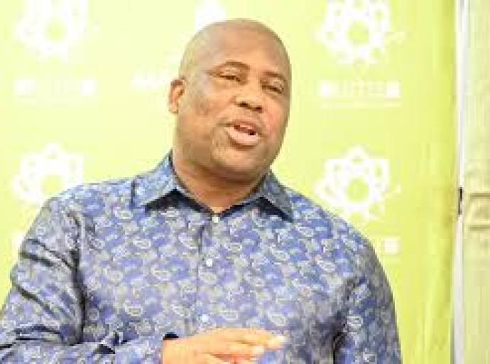 Sekoboto’s Contract Extension Sparks Controversy